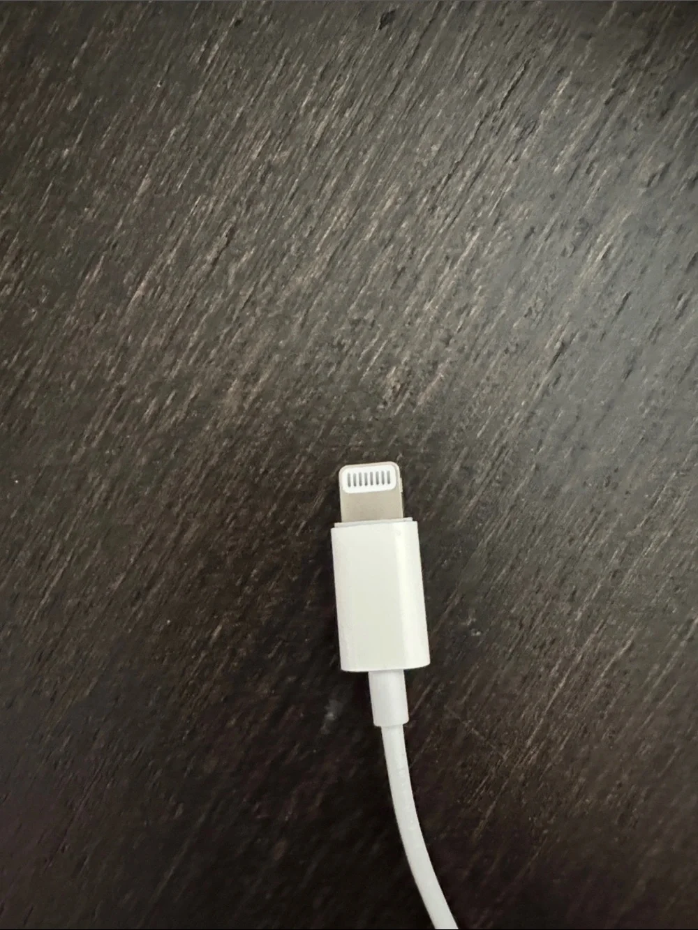 White Lightning to 3.5mm Headphone Adapter